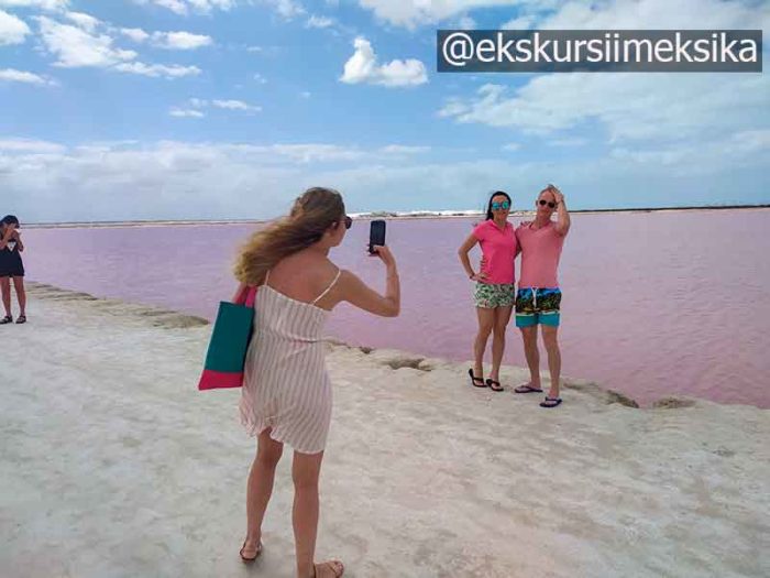 розовое озеро в мексике
