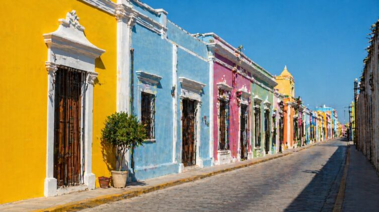 цветные улицы мексики кампече колониальный город